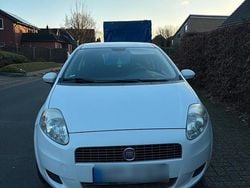 Weiß Gebraucht 2009 Fiat Punto Kleinwagen | 2.000 € (Fairer Preis)