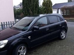 Schwarz Gebraucht 2008 Kia Rio Limousine | 1.900 € (Fairer Preis)