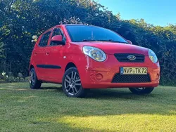 Rot Gebraucht 2009 Kia Picanto Start Kleinwagen | 2.600 € (Etwas zu teuer)