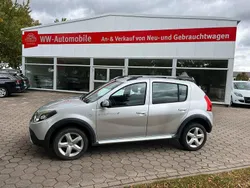 Silber Gebraucht 2012 Dacia Sandero Stepway Kleinwagen | 2.999 € (Guter Preis)