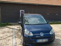 Blau Gebraucht 2014 VW e-up! Kleinwagen | 7.500 € (Fairer Preis)