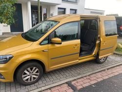 Gold Gebraucht 2020 VW Caddy Van / Kleinbus | 20.100 € (Etwas zu teuer)