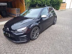 Schwarz Gebraucht 2016 VW Golf VII R-line Kleinwagen | 13.950 € (Guter Preis)