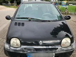 Schwarz Gebraucht 2002 Renault Twingo Authentique Kleinwagen | 800 € (Guter Preis)