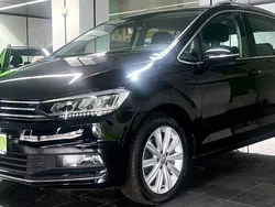 Schwarz Gebraucht 2015 VW Touran Highline Van / Kleinbus | 22.990 € (Etwas zu teuer)