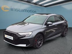 Grau Neu 2025 Audi RS3 Sportback Kleinwagen | 84.499 €