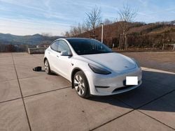 Weiß Gebraucht 2022 Tesla Model Y SUV | 32.942 € (Guter Preis)