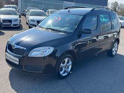 Schwarz Gebraucht 2009 Skoda Roomster Plus Edition Van / Kleinbus | 5.200 € (Teuer)