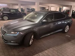 Grau Gebraucht 2017 Skoda Superb Style Limousine | 10.850 € (Superpreis)