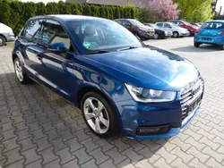 Blau Gebraucht 2015 Audi A1 Sportback Sport Kleinwagen | 10.950 € (Fairer Preis)