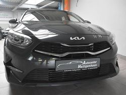 Grau Gebraucht 2023 Kia Ceed Sportswagon Kombi | 16.980 € (Fairer Preis)