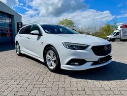 Weiß Gebraucht 2019 Opel Insignia OPC Kombi | 19.999 €