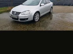 Silber Gebraucht 2006 VW Jetta Comfortline Limousine | 2.750 € (Fairer Preis)