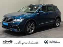 Nightshade blue metallic Gebraucht 2024 VW Tiguan R-line SUV | 38.640 € (Fairer Preis)
