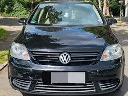 Schwarz Gebraucht 2007 VW Golf Plus Comfortline Van / Kleinbus | 2.800 € (Fairer Preis)