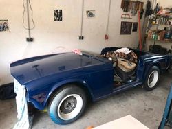 Blau Gebraucht 1972 Triumph TR6 Cabrio | 11.500 €