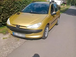 Gold Gebraucht 2003 Peugeot 206 Kombi | 1.250 € (Fairer Preis)