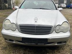Silber Gebraucht 2001 Mercedes C180 Kombi | 1.100 €