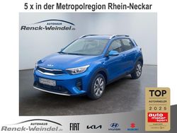 Blau Gebraucht 2023 Kia Stonic Vision SUV | 20.289 € (Etwas zu teuer)