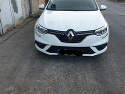 Weiß Gebraucht 2019 Renault Mégane IV Life Limousine | 7.500 € (Fairer Preis)