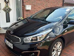 Schwarz Gebraucht 2018 Kia Ceed DREAM-TEAM Edition Limousine | 10.800 € (Fairer Preis)