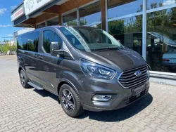 Grau Gebraucht 2019 Ford Tourneo Custom Titanium Van / Kleinbus | 31.990 € (Guter Preis)