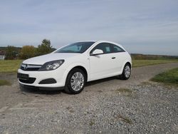 Weiß Gebraucht 2010 Opel Astra GTC Coupé | 5.500 € (Etwas zu teuer)