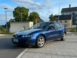 Blau Gebraucht 2003 Seat Leon Kleinwagen | 1.350 € (Guter Preis)