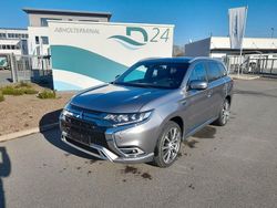 Grau Gebraucht 2019 Mitsubishi Outlander P-HEV Top SUV | 16.490 € (Fairer Preis)