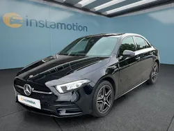Schwarz Gebraucht 2021 Mercedes A250 Kleinwagen | 23.599 € (Fairer Preis)