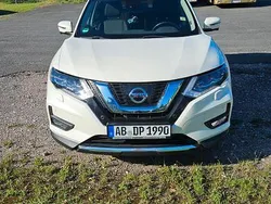 Weiß Gebraucht 2018 Nissan X-Trail Visia SUV | 15.500 € (Etwas zu teuer)
