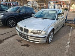 Silber Gebraucht 2001 BMW 320 Sport Line Limousine | 4.797 € (Etwas zu teuer)