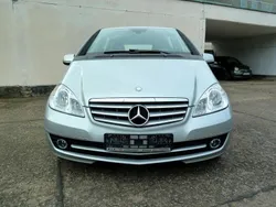Polarsilber met. Gebraucht 2011 Mercedes A160 Elegance Kleinwagen | 5.499 € (Fairer Preis)