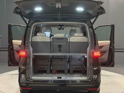 Schwarz Gebraucht 2023 VW Multivan Life Van | 47.890 € (Fairer Preis)