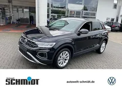 Deep black perleffekt Gebraucht 2024 VW T-Roc R SUV | 24.550 € (Guter Preis)