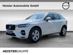 Weiß (ice white solid) Gebraucht 2022 Volvo XC60 Momentum SUV | 33.890 € (Guter Preis)