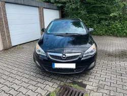 Schwarz Gebraucht 2010 Opel Astra Cosmo Limousine | 3.299 € (Fairer Preis)
