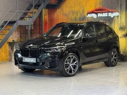 Saphirschwarz Gebraucht 2023 BMW X5 M Sport SUV | 74.490 € (Fairer Preis)