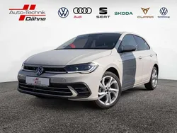 Grau Gebraucht 2024 VW Polo Style Limousine | 25.880 € (Teuer)