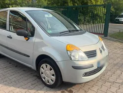 Silber Gebraucht 2007 Renault Modus Van / Kleinbus | 1.750 €