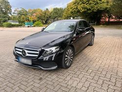 Schwarz Gebraucht 2016 Mercedes E350 Avantgarde Limousine | 26.500 € (Teuer)
