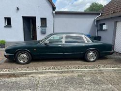 Grün Gebraucht 1996 Daimler Double Six Serie 1 Limousine | 24.900 €