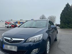 Blau Gebraucht 2011 Opel Astra Limousine | 4.900 € (Fairer Preis)