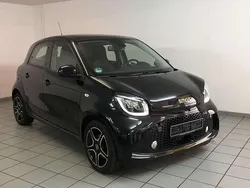 Schwarz Gebraucht 2020 Smart ForFour Electric Drive Exclusive Kleinwagen | 9.800 € (Fairer Preis)