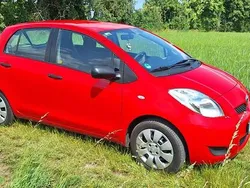 Rot Gebraucht 2009 Toyota Yaris Cool Limousine | 8.900 €