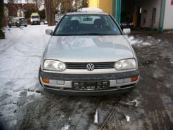 Silber Gebraucht 1996 VW Golf III | 1.950 €