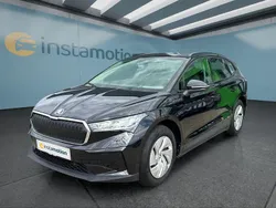 Schwarz Gebraucht 2023 Skoda Enyaq iV SUV | 24.699 € (Fairer Preis)