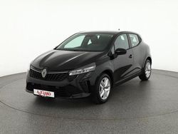 Grau Gebraucht 2024 Renault Clio V Limousine | 19.490 € (Guter Preis)