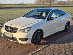 Weiß Gebraucht 2011 Mercedes C350 AMG Coupé | 11.900 € (Fairer Preis)