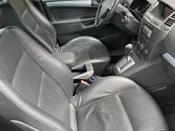 Schwarz Gebraucht 2005 Opel Zafira Van / Kleinbus | 3.990 € (Fairer Preis)
